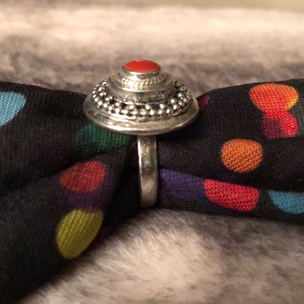 Silver ring - Picture 2 of 2